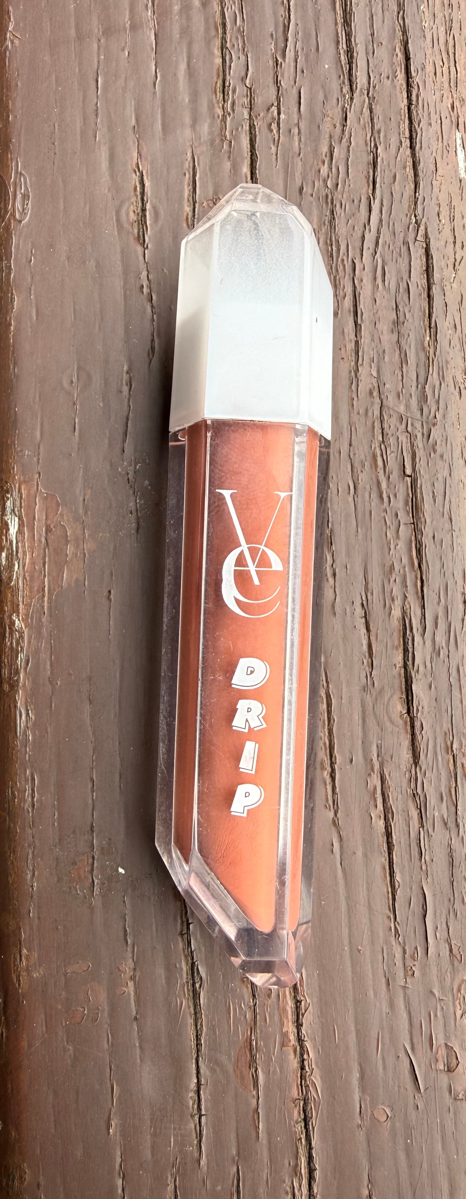 Gloss matte  Drip glosss Vee beauty