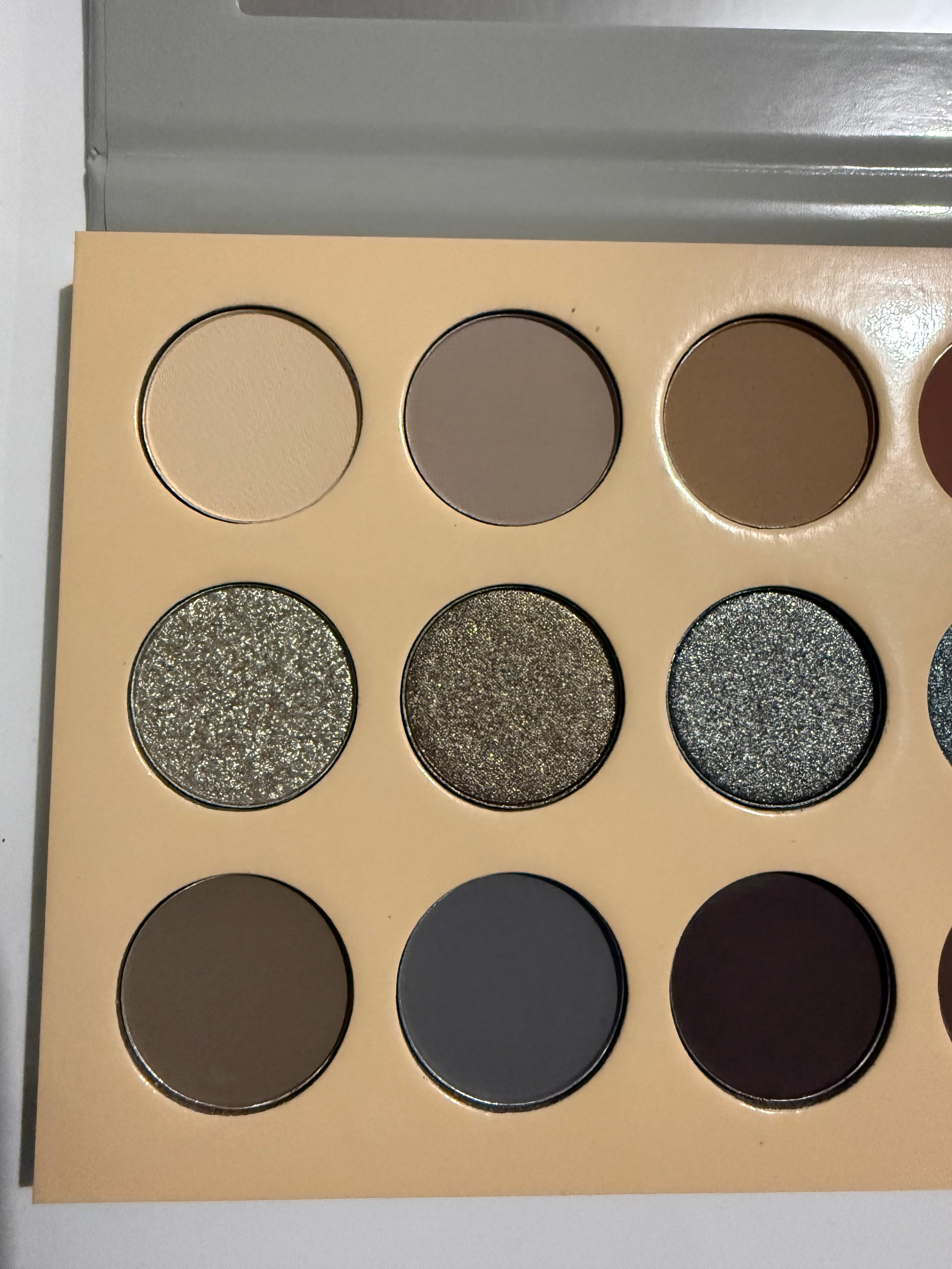 Fard à paupière Annie’s Beauty – Ashy Smokey Palette