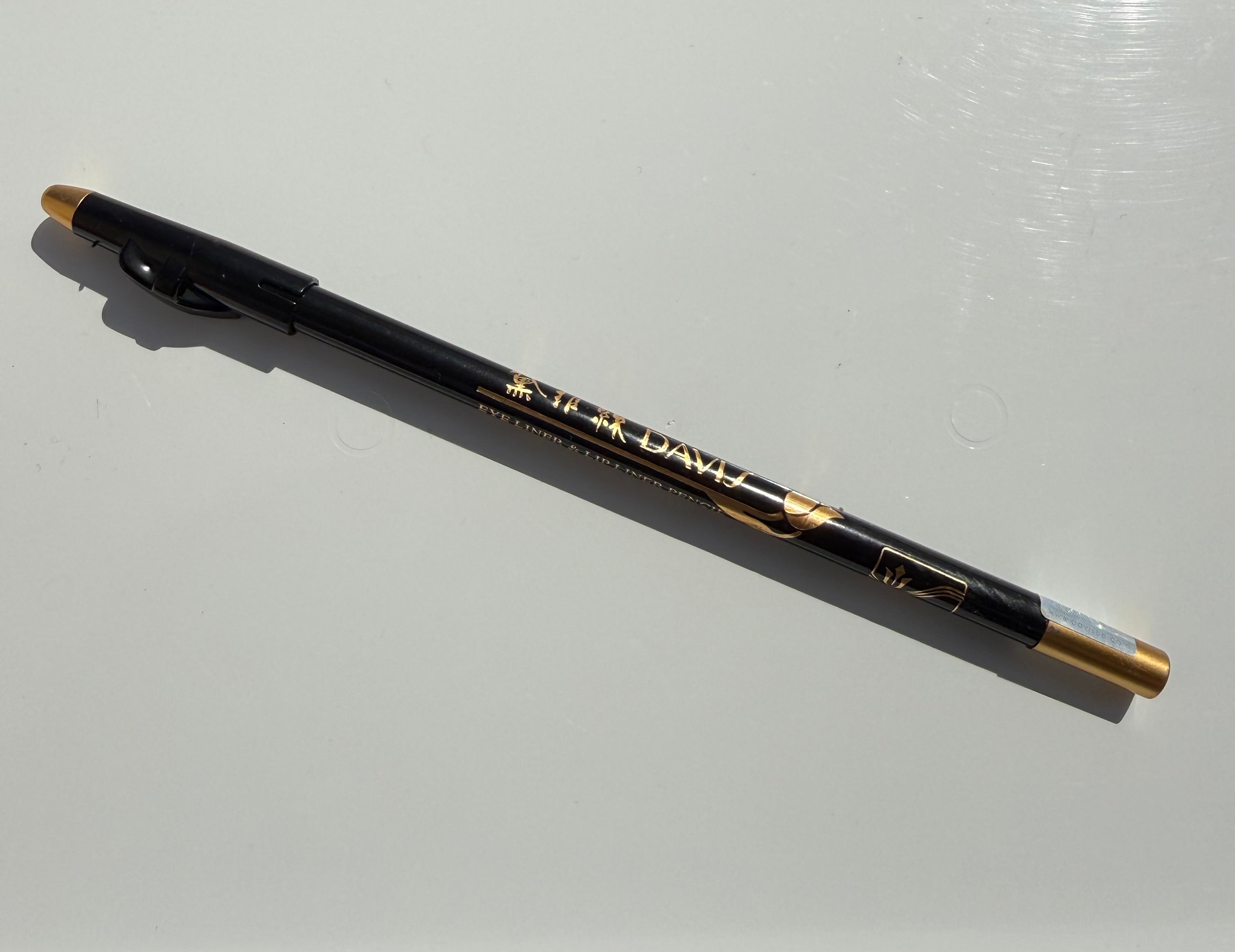 Crayon à sourcils  noir DAVIS