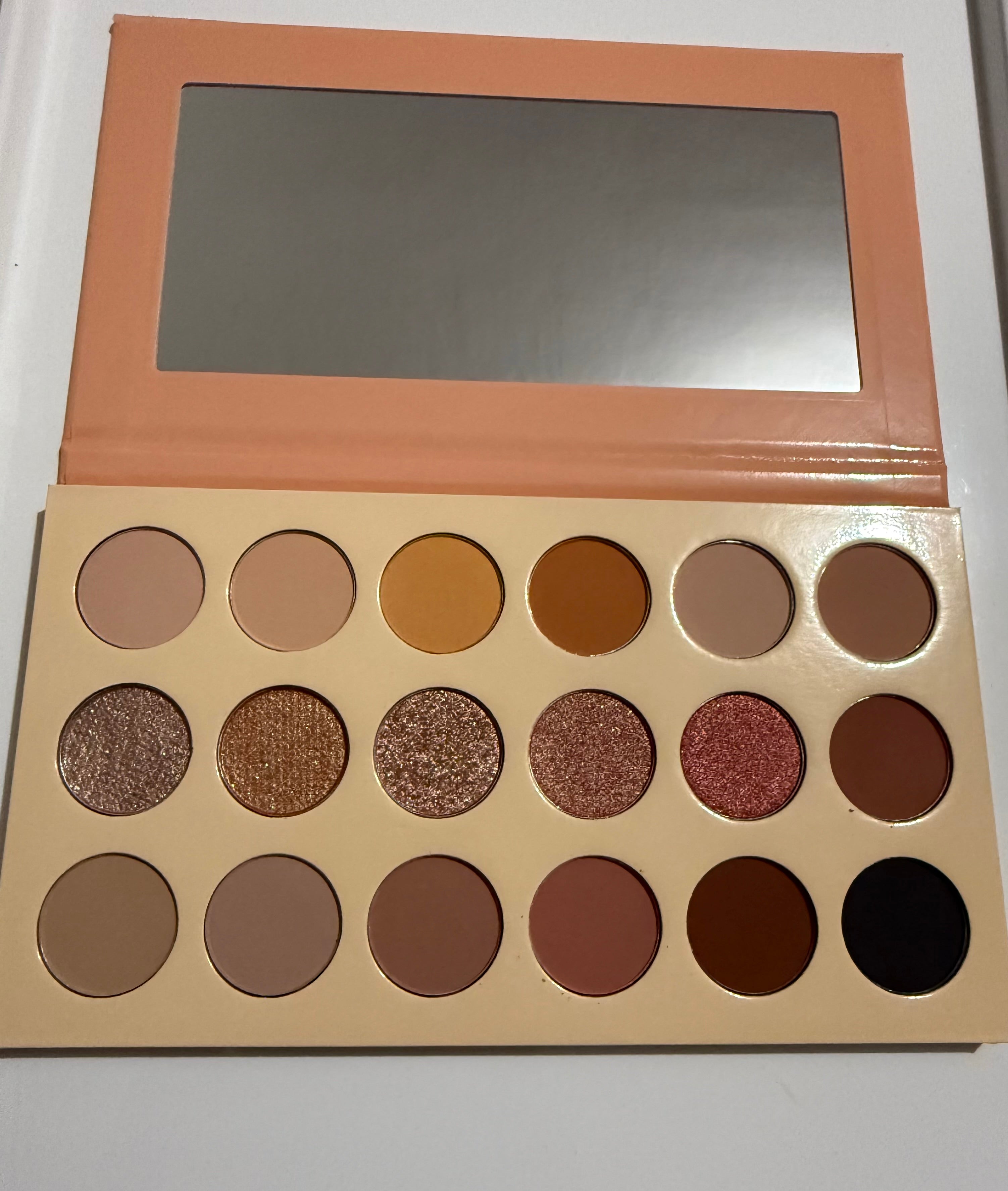 Fard à paupière Annie’s Beauty – Nudes Happy Bride Palette