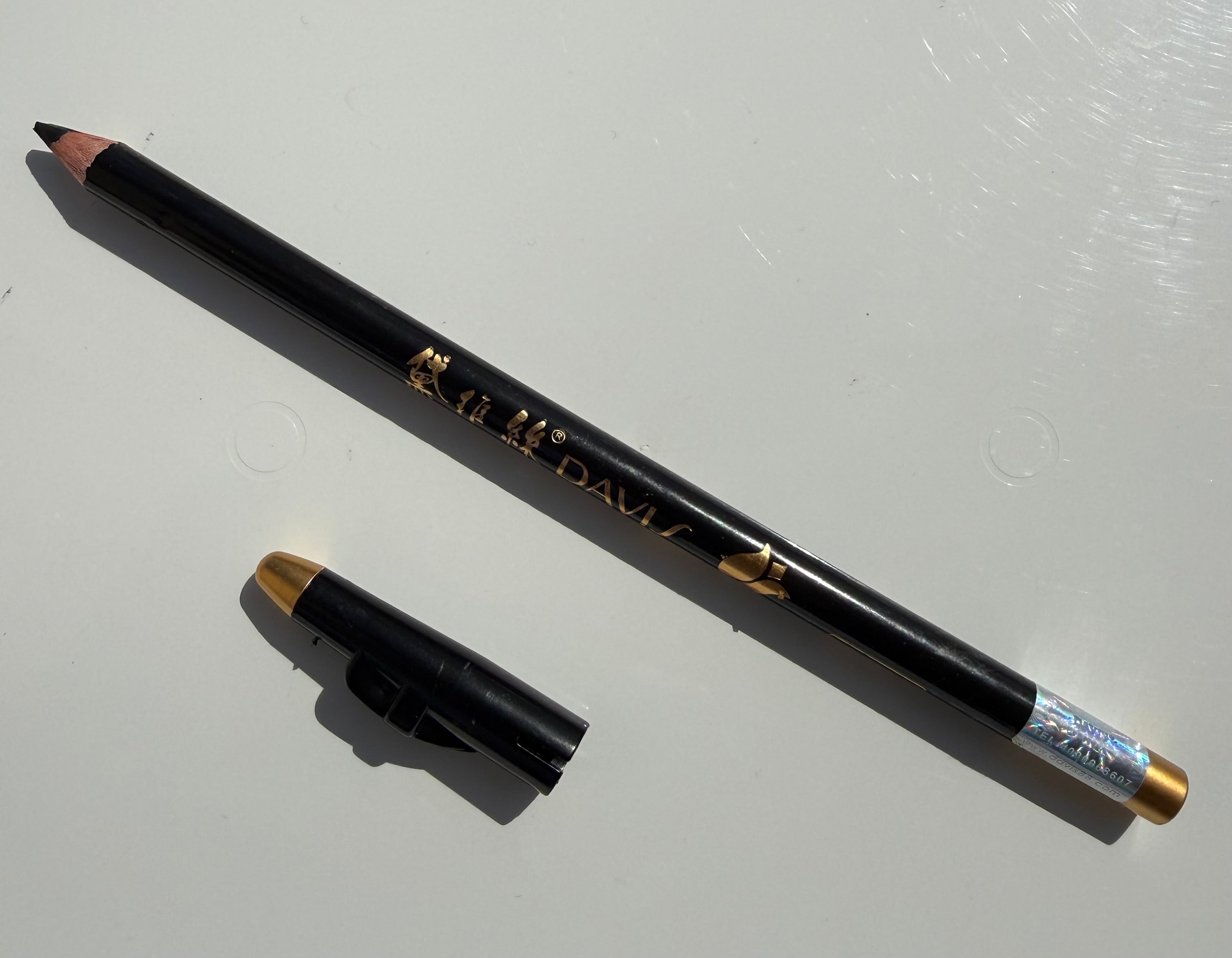 Crayon à sourcils  noir DAVIS