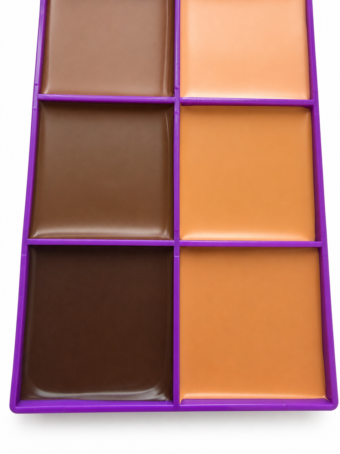 Anticernes et bronzer Issa & Dose x Fred – Palette Drama Queen