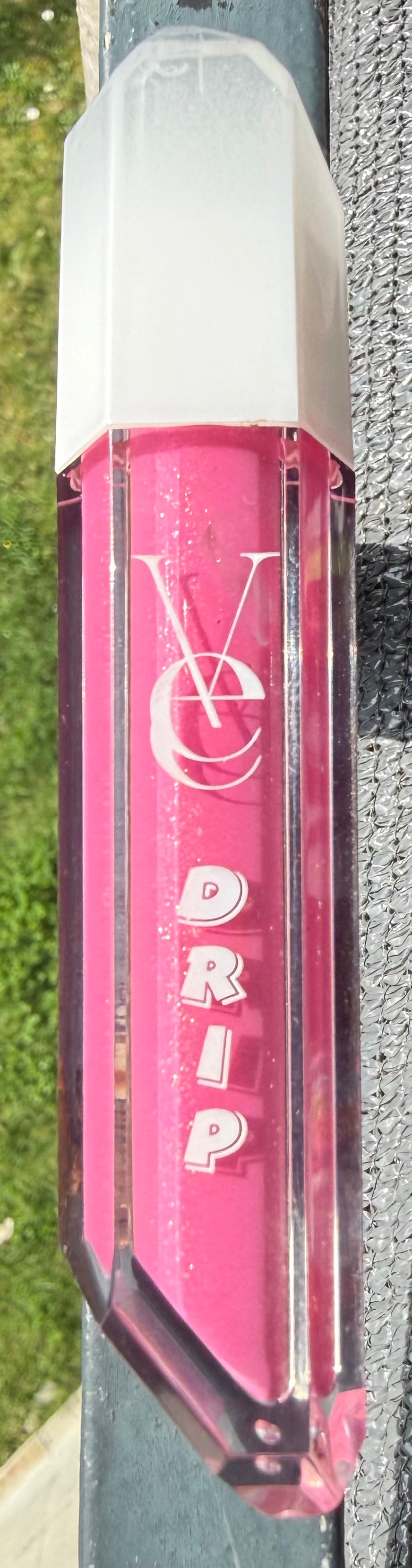 Gloss matte  Drip glosss Vee beauty